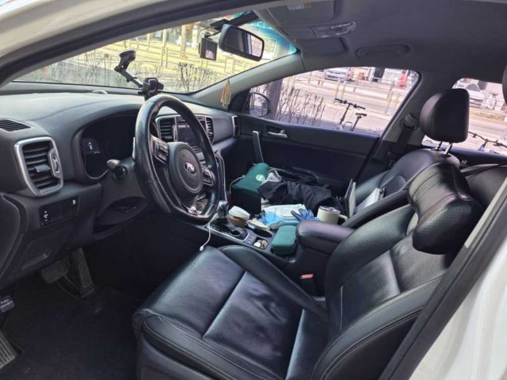 KIA Sportage - Vista 6