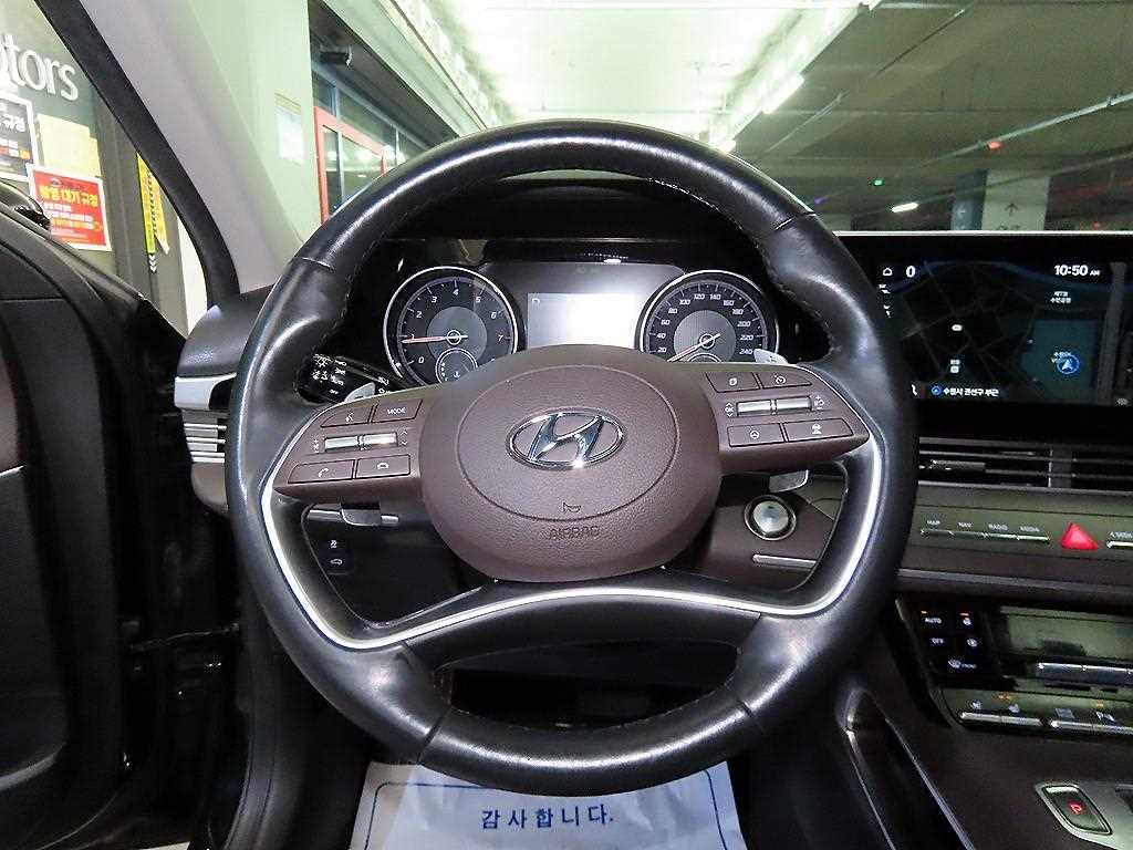 HYUNDAI Grandeur - Vista 8
