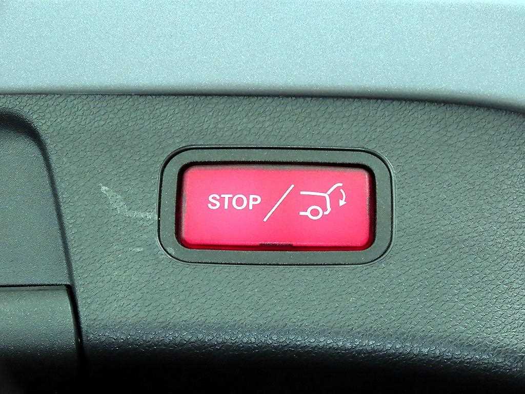 Mercedes Benz GLA Class 2018 Gris - Importación desde Corea - HF Imports Iquique - Foto 16