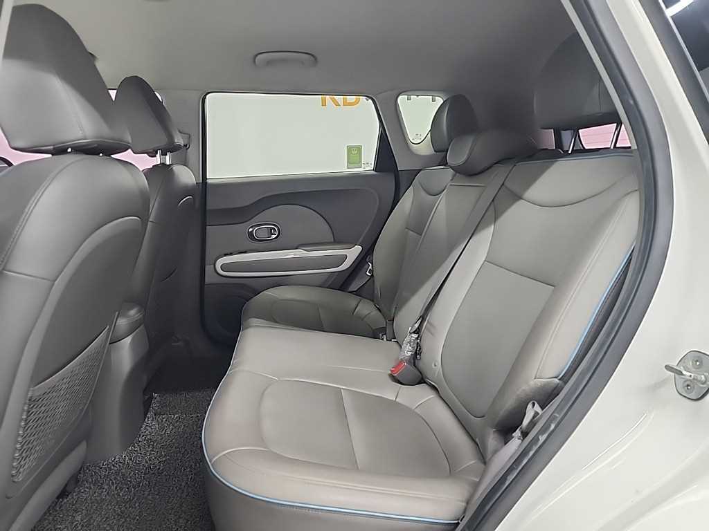 KIA Soul - Vista 12