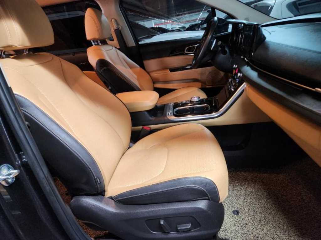 KIA Carnival 2023 - Importación desde Corea - HF Imports Iquique - Foto 19