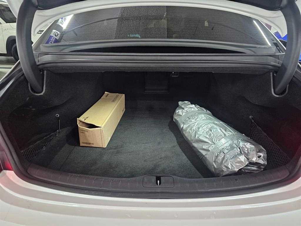 Genesis G80 2025 Blanco - Importación desde Corea - HF Imports Iquique - Foto 19