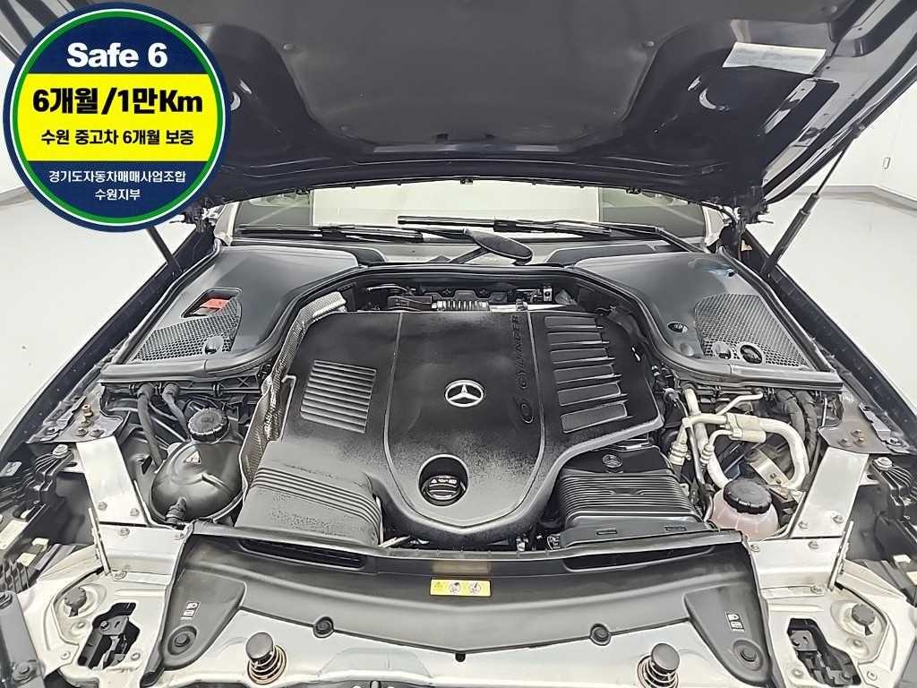 Mercedes Benz CLS Class - Vista 5