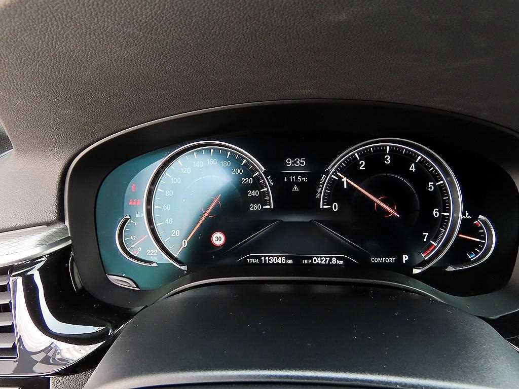 BMW 5 Series - Vista 9