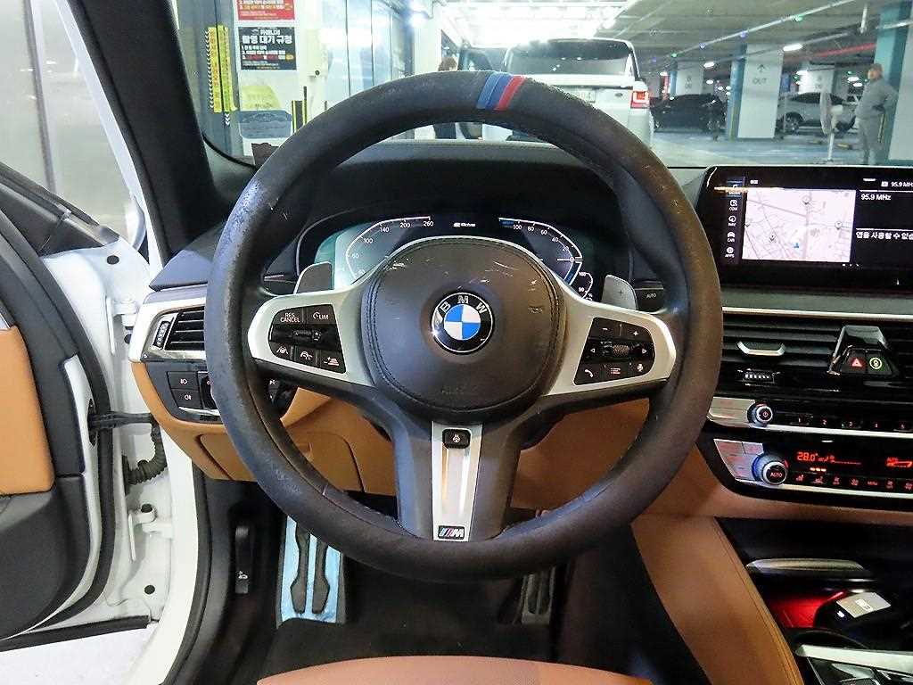 BMW 5 Series - Vista 8