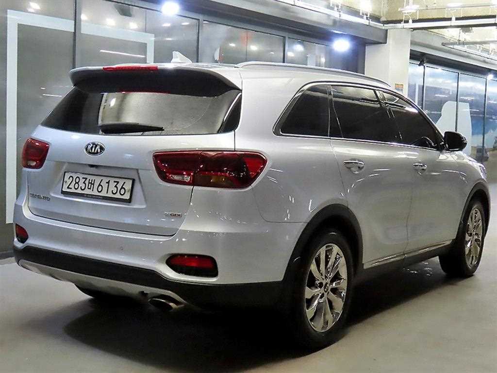 KIA Sorento - Vista 4