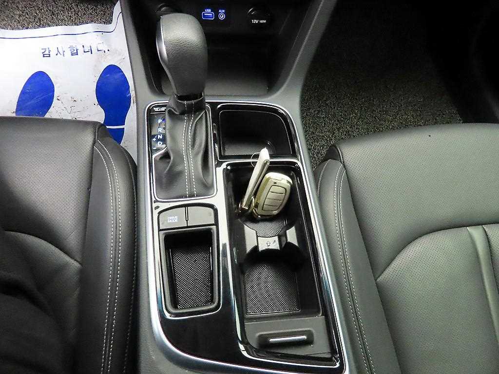 HYUNDAI Sonata - Vista 10