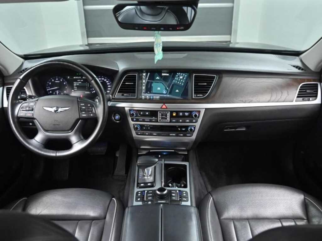 Genesis G80 - Vista 7