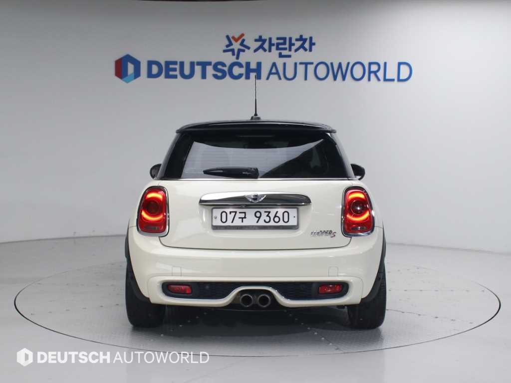 Mini Cooper - Vista 4