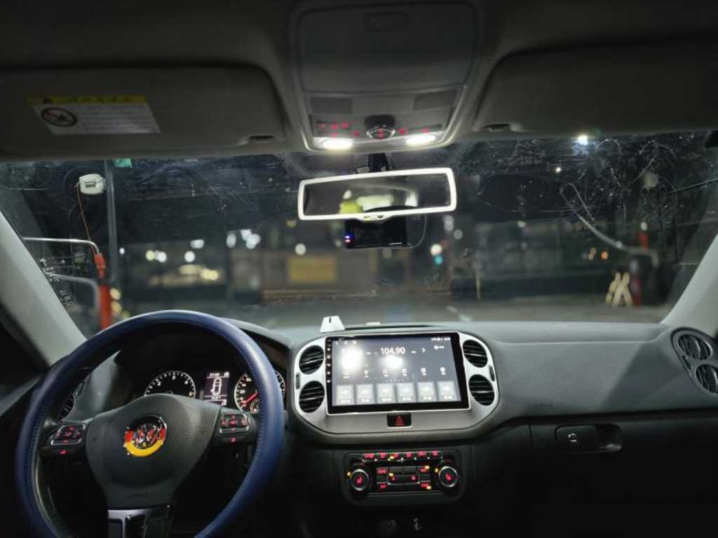 Volkswagen Tiguan - Vista 12