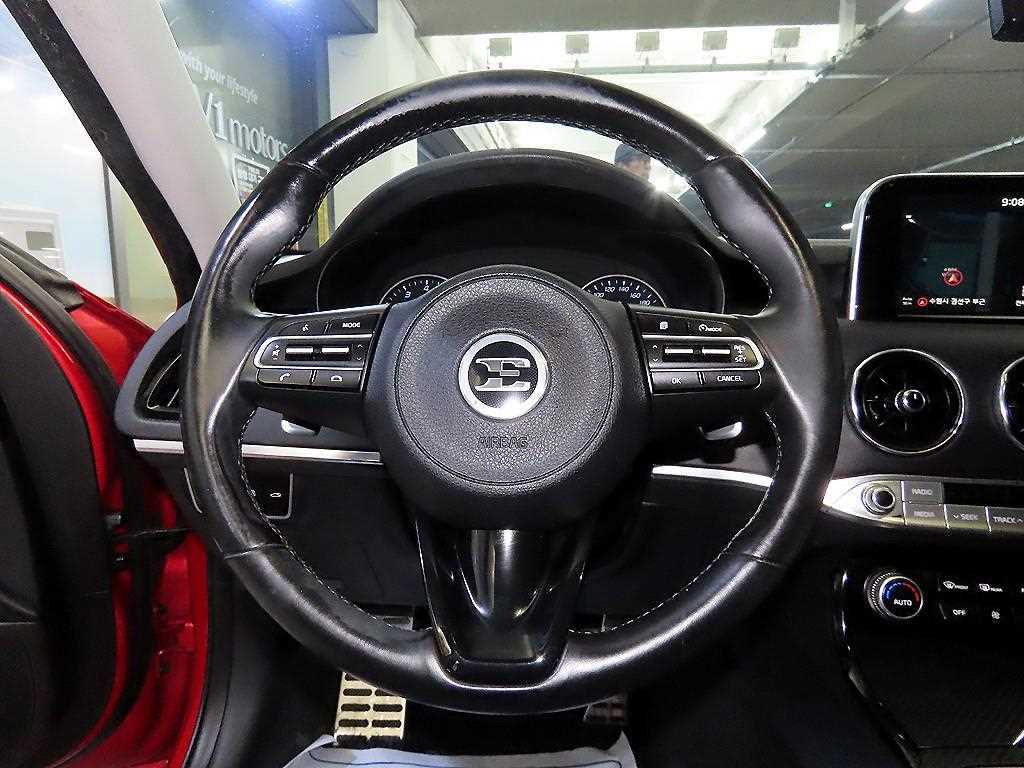 KIA Stinger - Vista 8