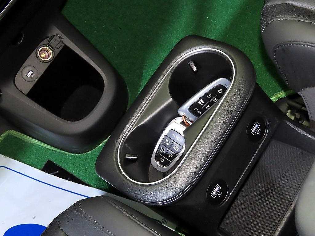 HYUNDAI Ioniq 5 2023 Gris - Importación desde Corea - HF Imports Iquique - Foto 13