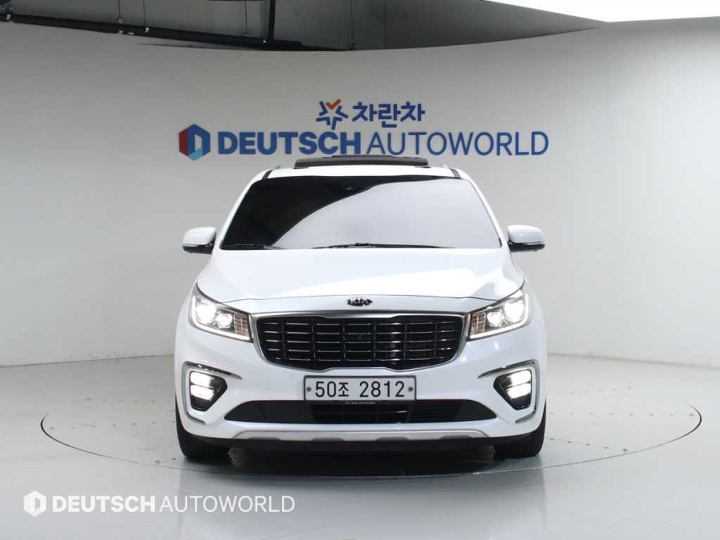 KIA Carnival - Vista 3