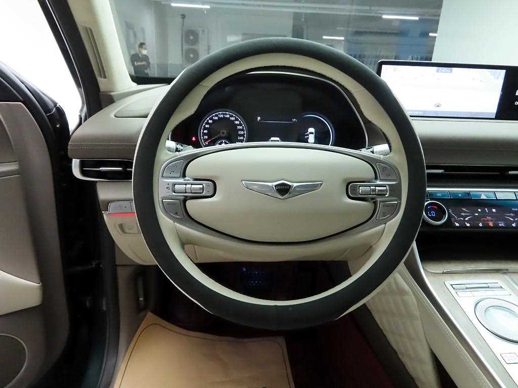 Genesis GV80 - Vista 8