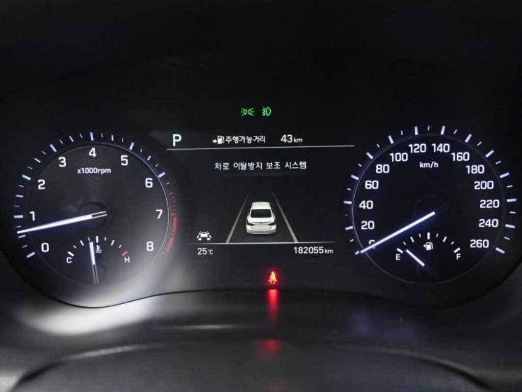 Genesis G80 - Vista 8