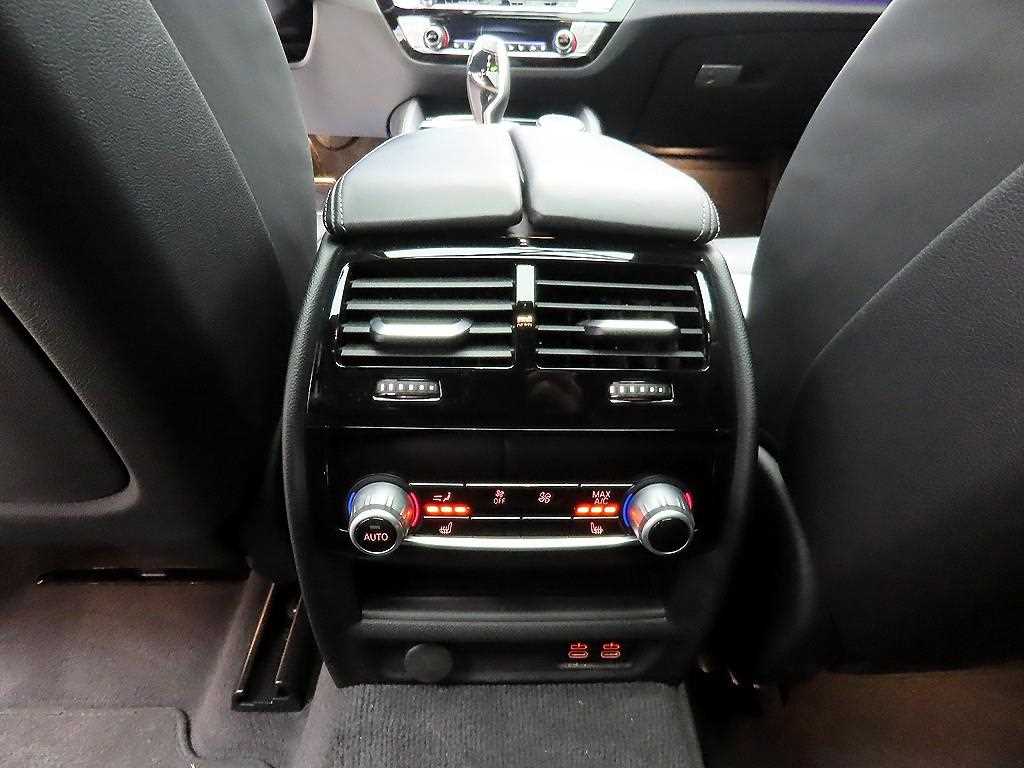 BMW Gran Turismo 2022 Negro - Importación desde Corea - HF Imports Iquique - Foto 17