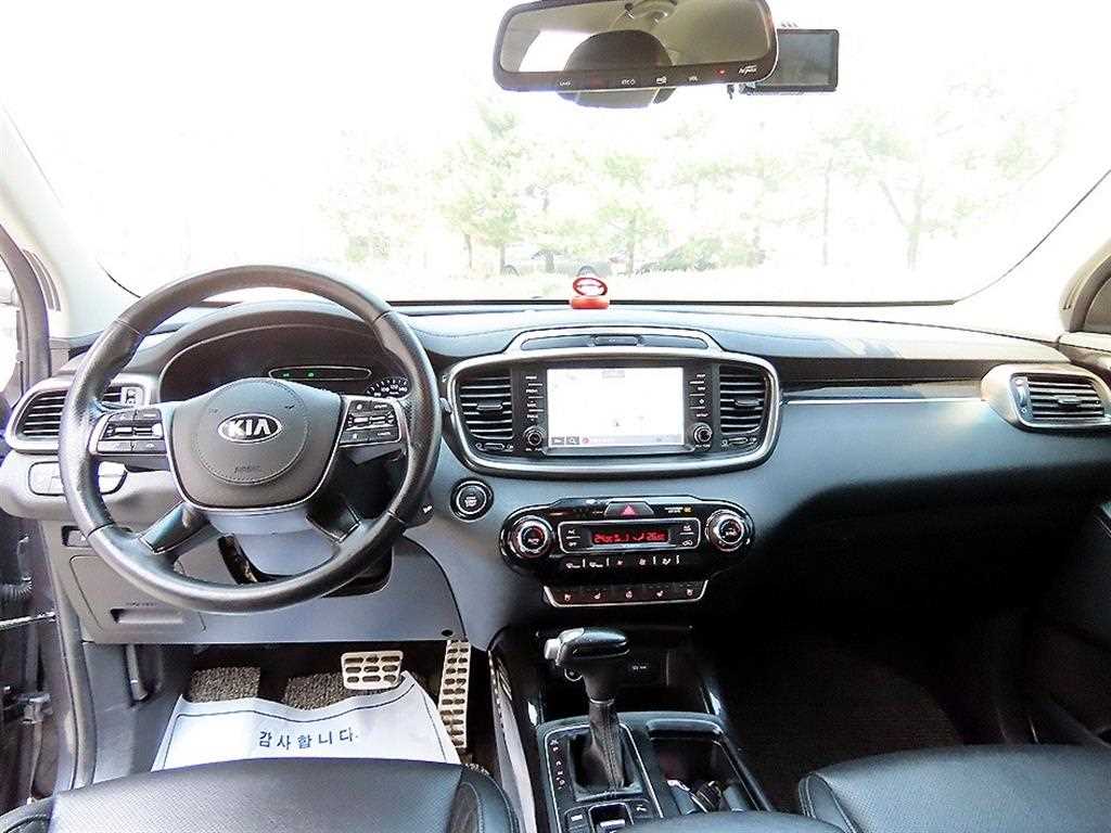 KIA Sorento - Vista 7