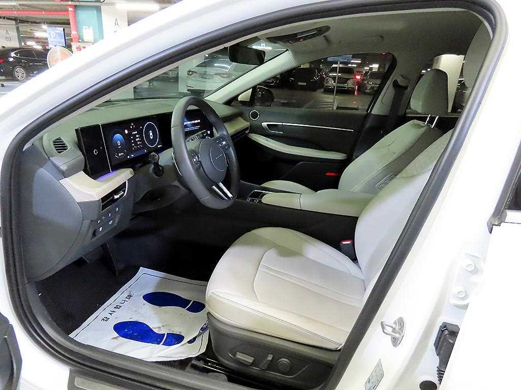 HYUNDAI Sonata - Vista 6