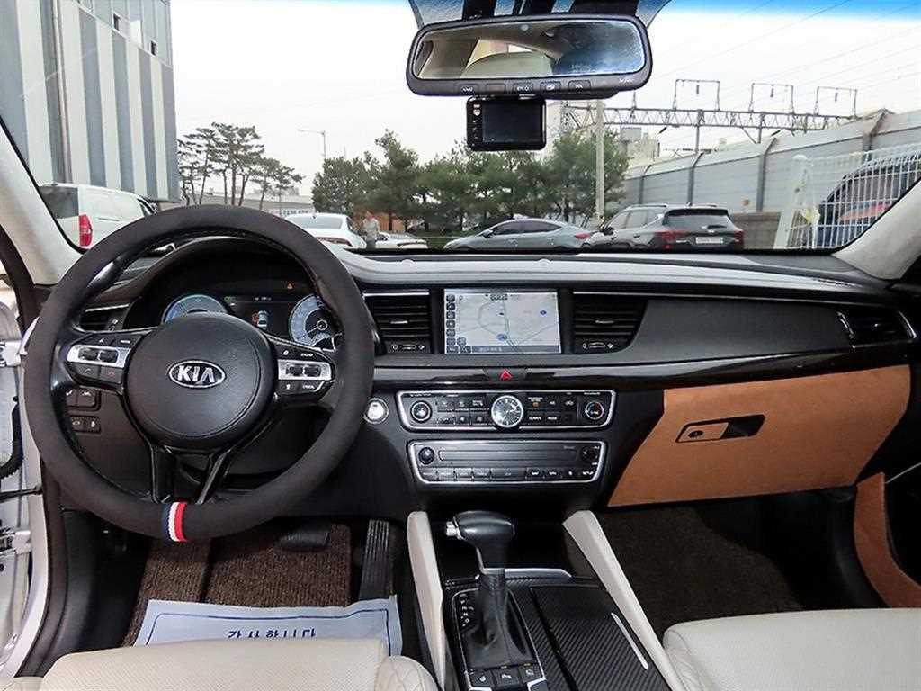 KIA K7 - Vista 7