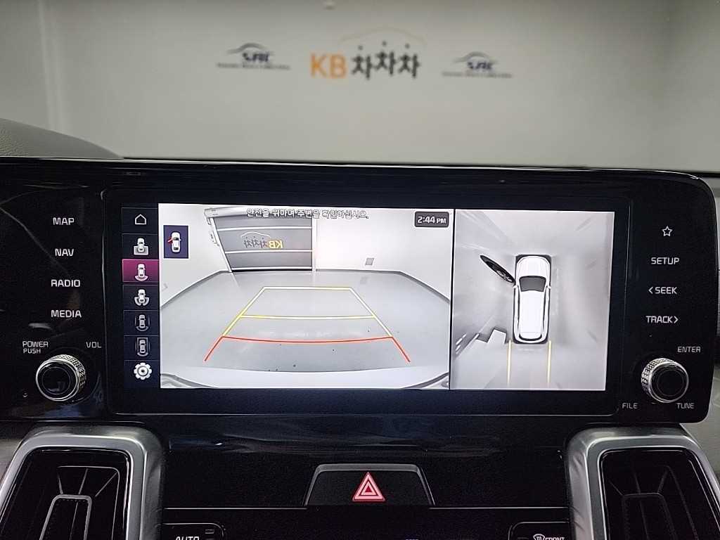 KIA Sorento 2023 Blanco - Importación desde Corea - HF Imports Iquique - Foto 17