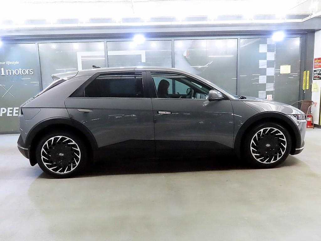 HYUNDAI Ioniq 5 - Vista 3