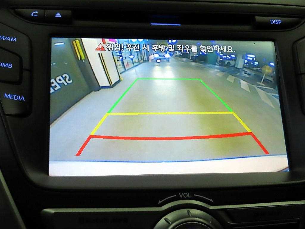 HYUNDAI Avante 2015 Blanco - Importación desde Corea - HF Imports Iquique - Foto 16