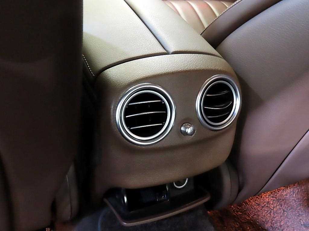 Mercedes Benz E class 2017 Negro - Importación desde Corea - HF Imports Iquique - Foto 15