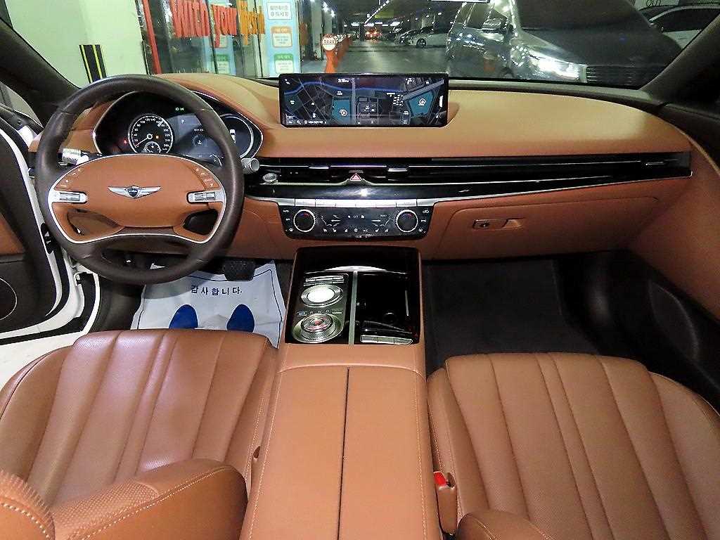 Genesis G80 - Vista 10