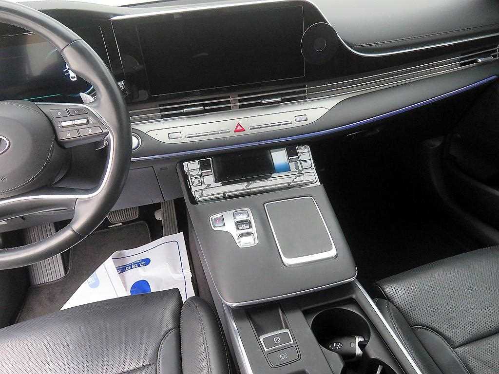 HYUNDAI Grandeur - Vista 10