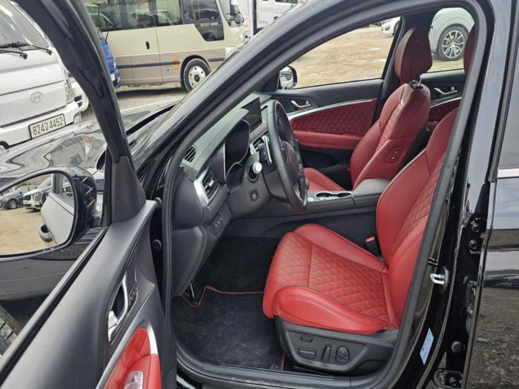 Genesis G70 - Vista 6