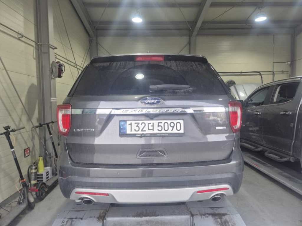 Ford Explorer - Vista 7