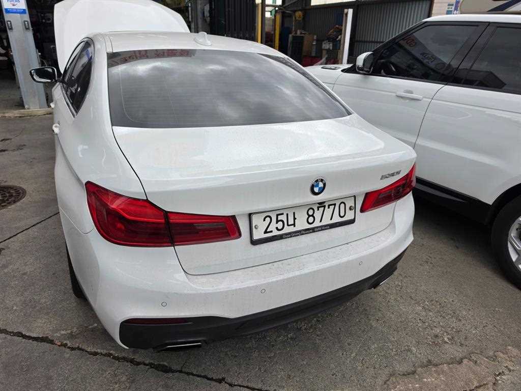 BMW 5 Series - Vista 3