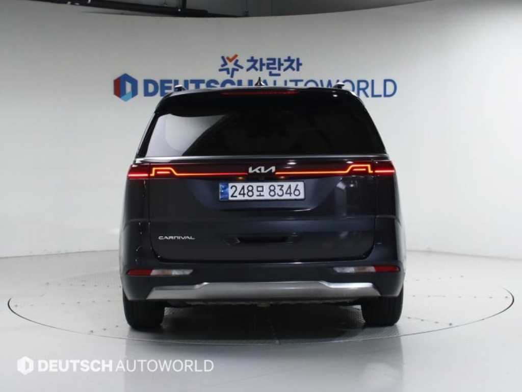 KIA Carnival - Vista 4