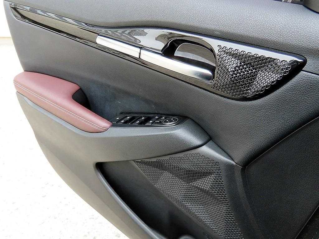 KIA Seltos - Vista 11