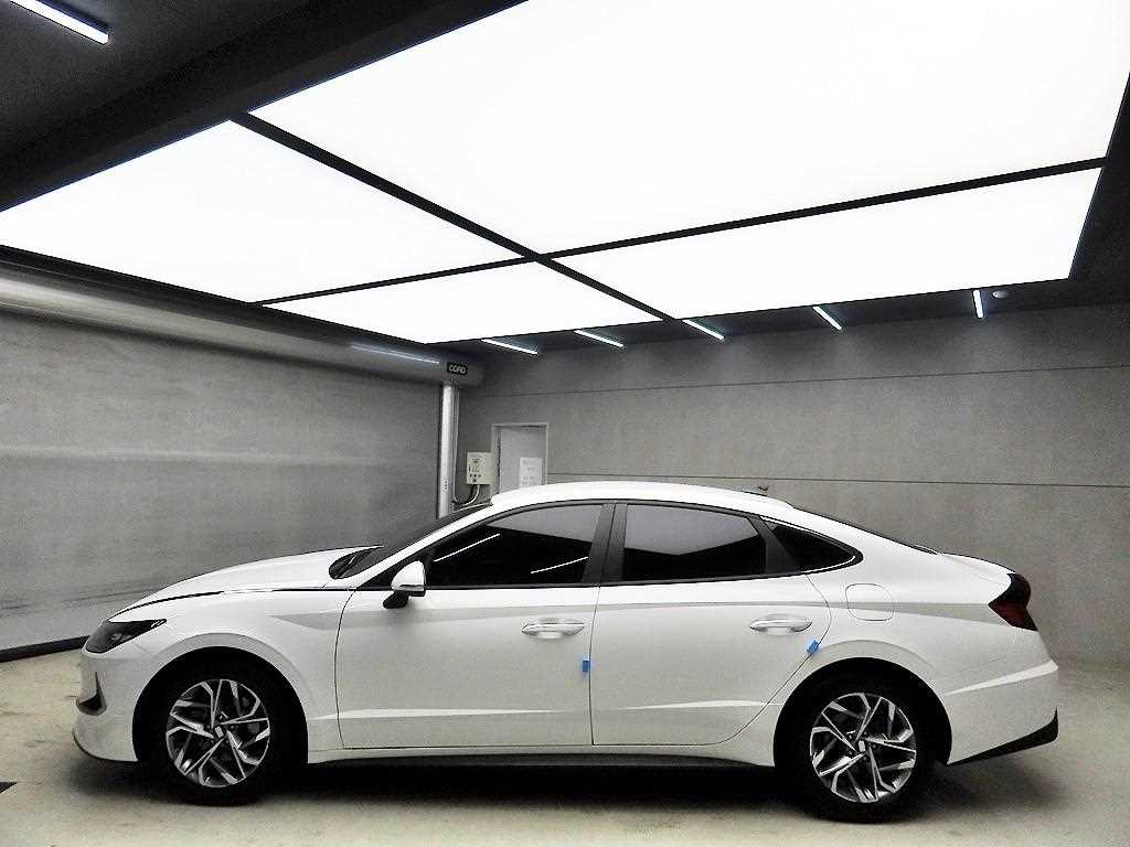 HYUNDAI Sonata - Vista 4