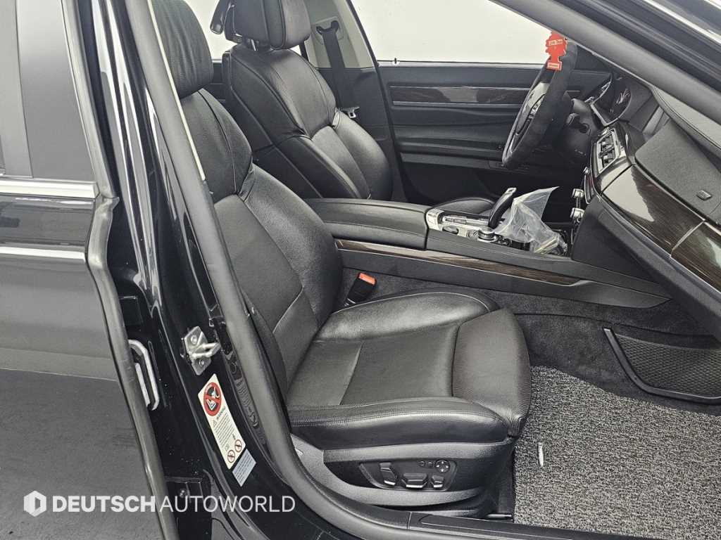 BMW 7 Series - Vista 10