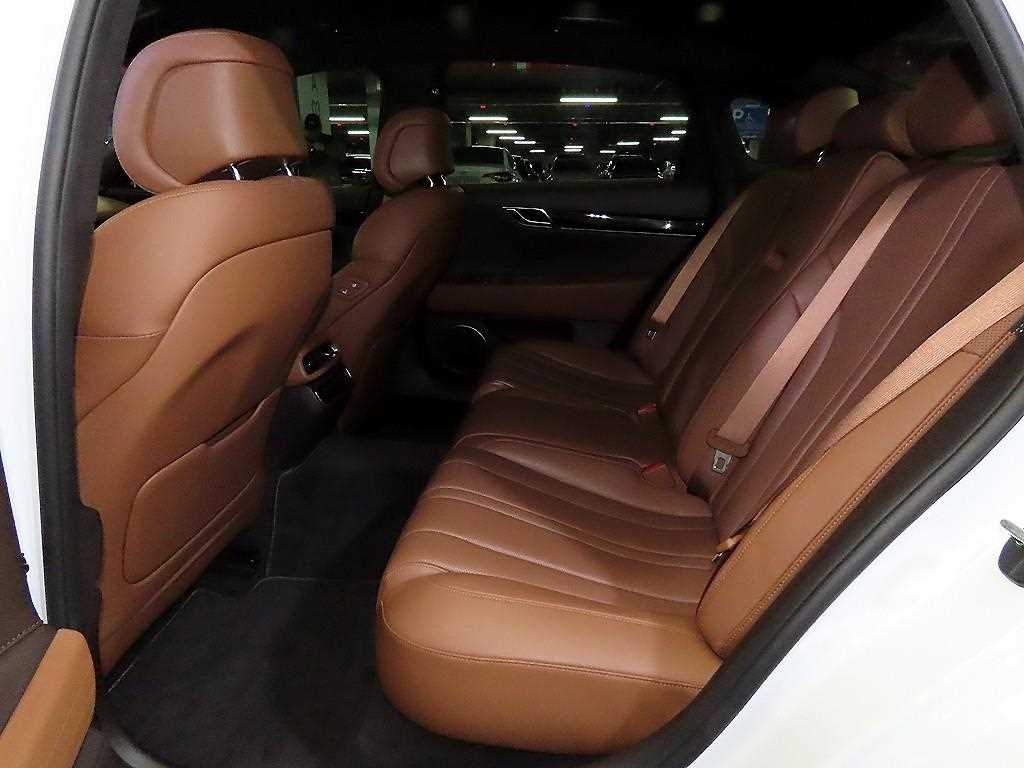 Genesis G80 - Vista 7