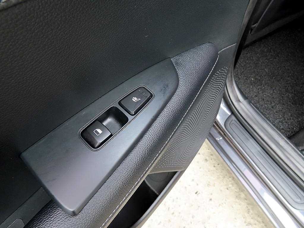 KIA K3 2019 Gris - Importación desde Corea - HF Imports Iquique - Foto 17