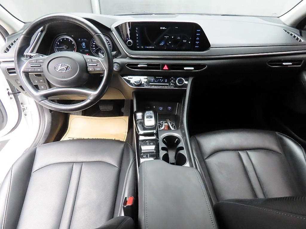 HYUNDAI Sonata - Vista 7