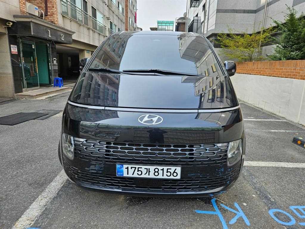 HYUNDAI Staria 2022 Gris - Importación desde Corea - HF Imports Iquique - Foto 1