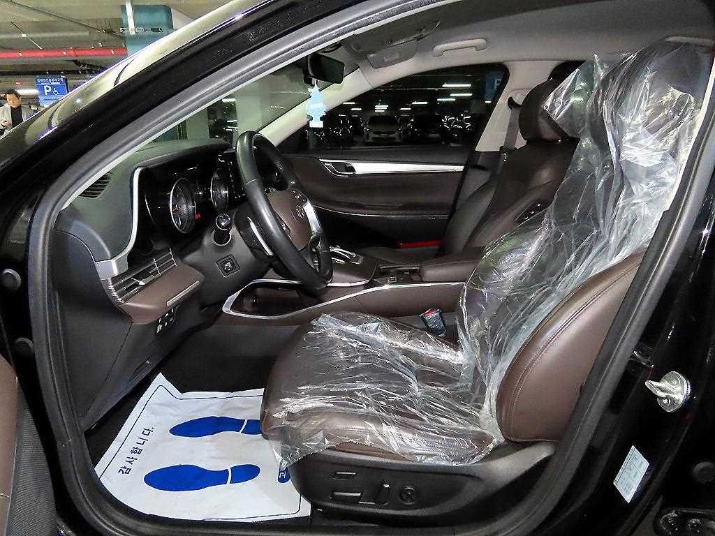 HYUNDAI Grandeur - Vista 6