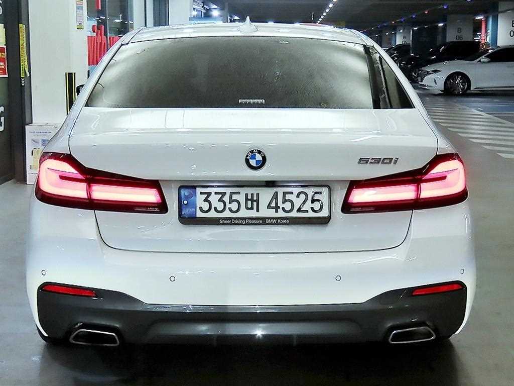 BMW 5 Series - Vista 5