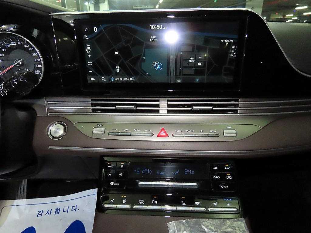 HYUNDAI Grandeur - Vista 11