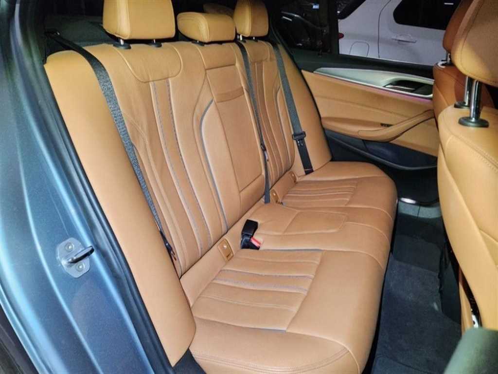 BMW 5 Series - Vista 11