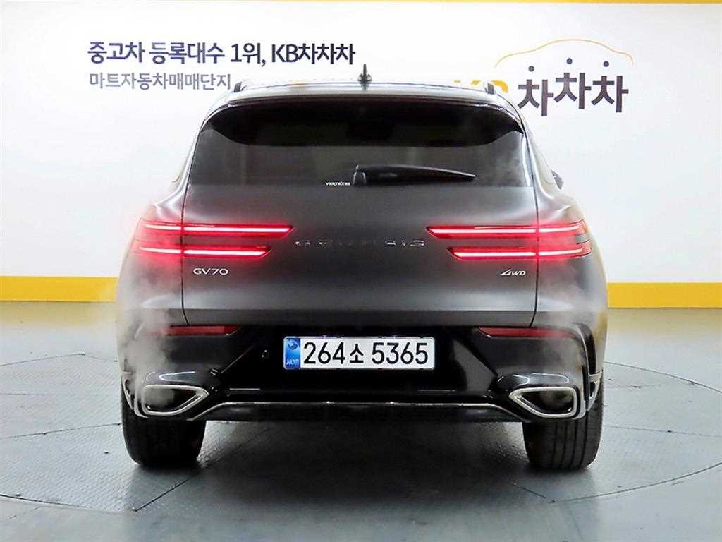 Genesis GV70 - Vista 3