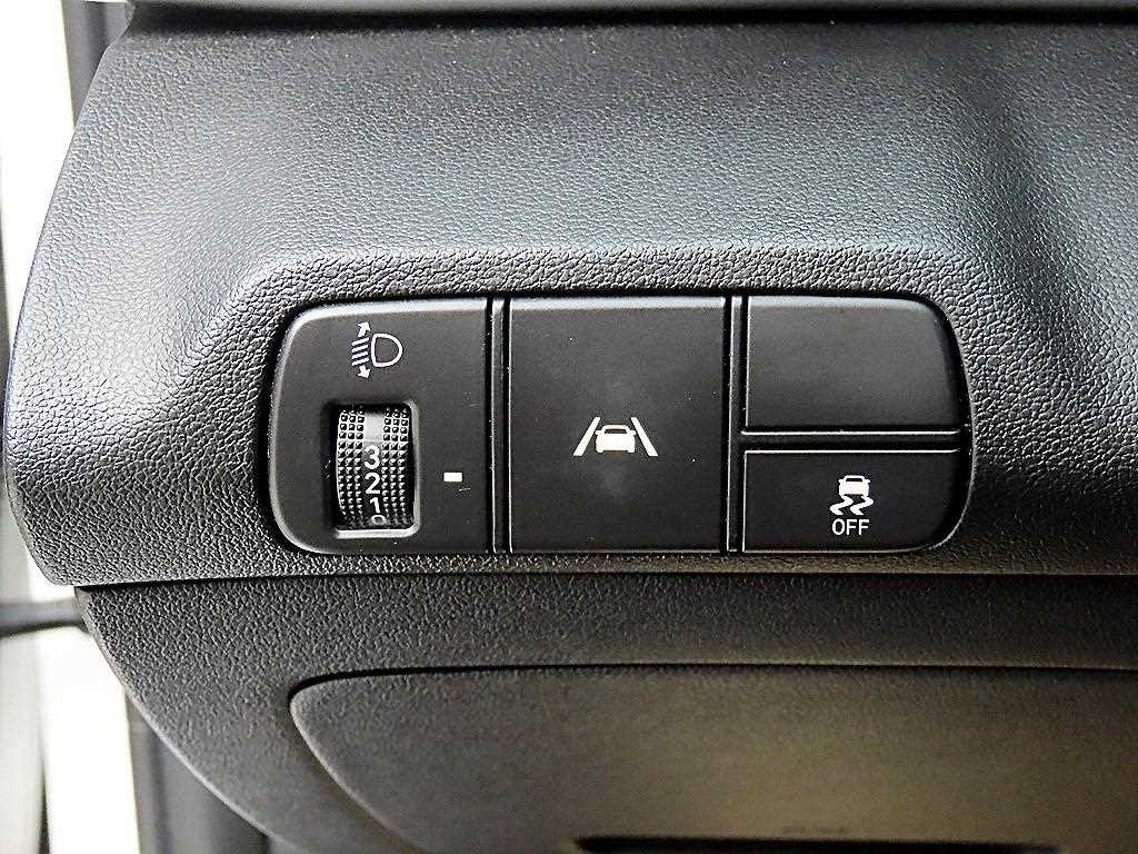 HYUNDAI Avante - Vista 12