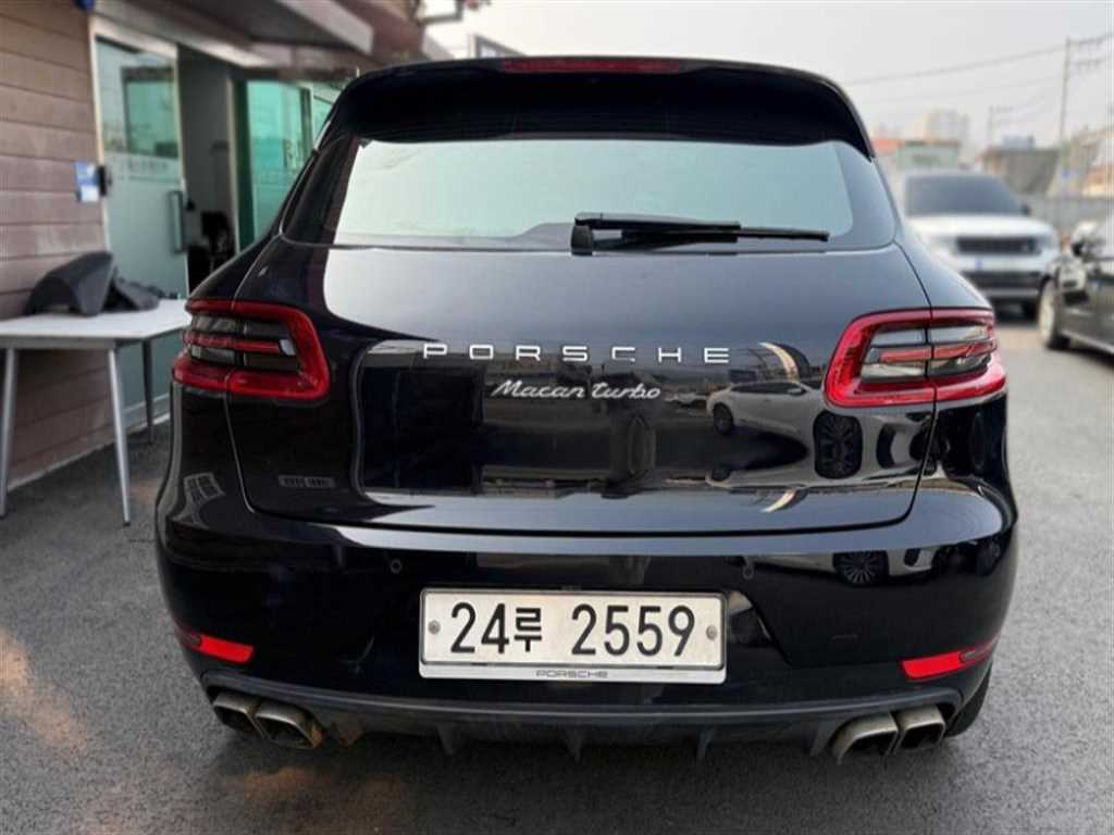 Porsche Macan - Vista 3