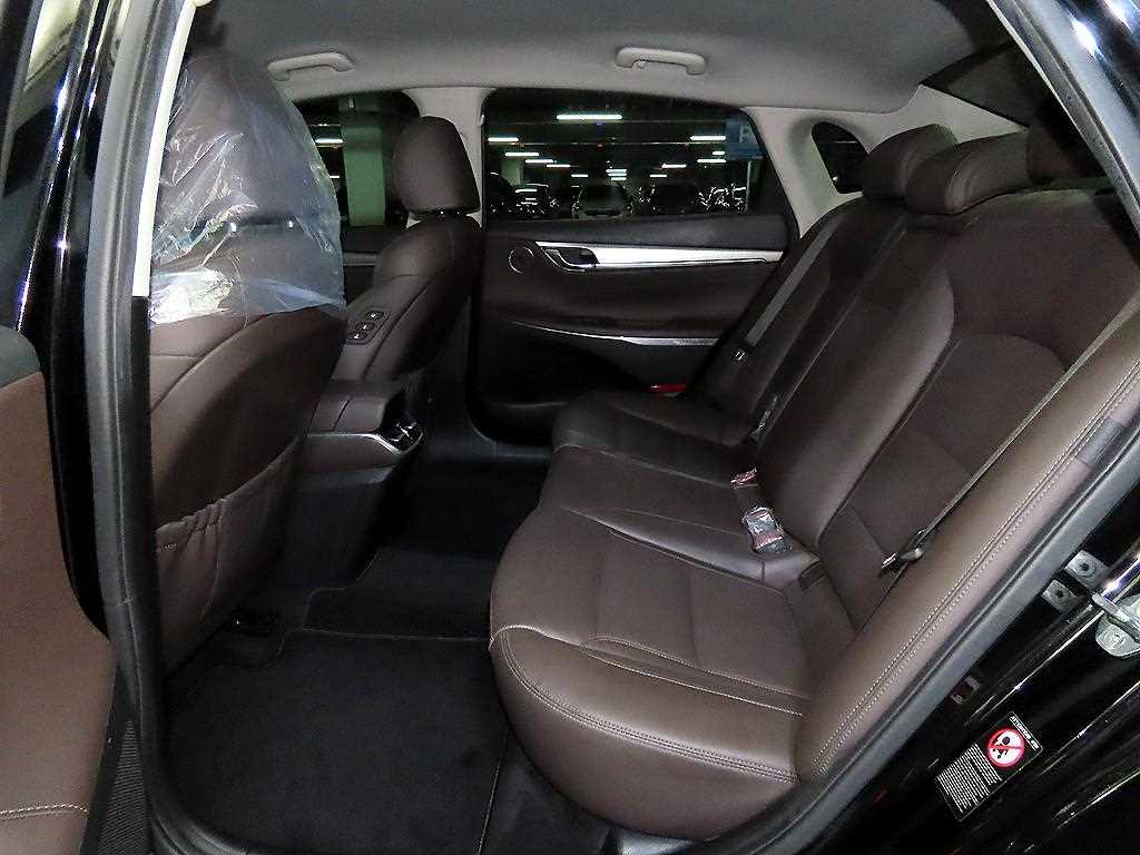 HYUNDAI Grandeur - Vista 7