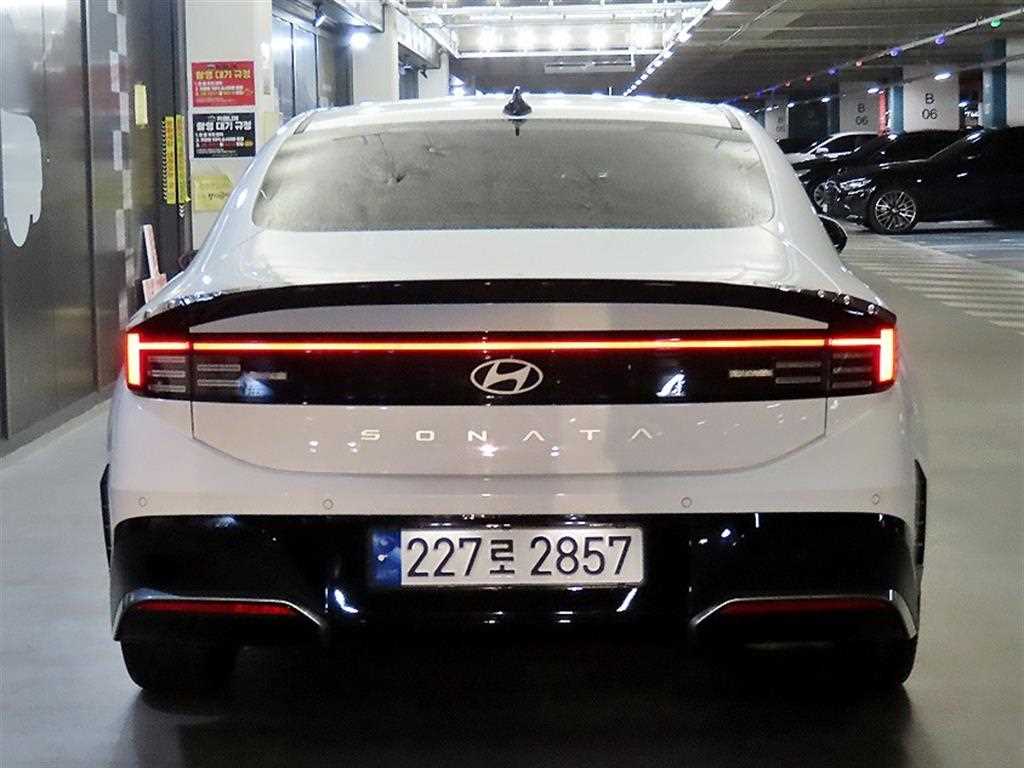 HYUNDAI Sonata - Vista 5