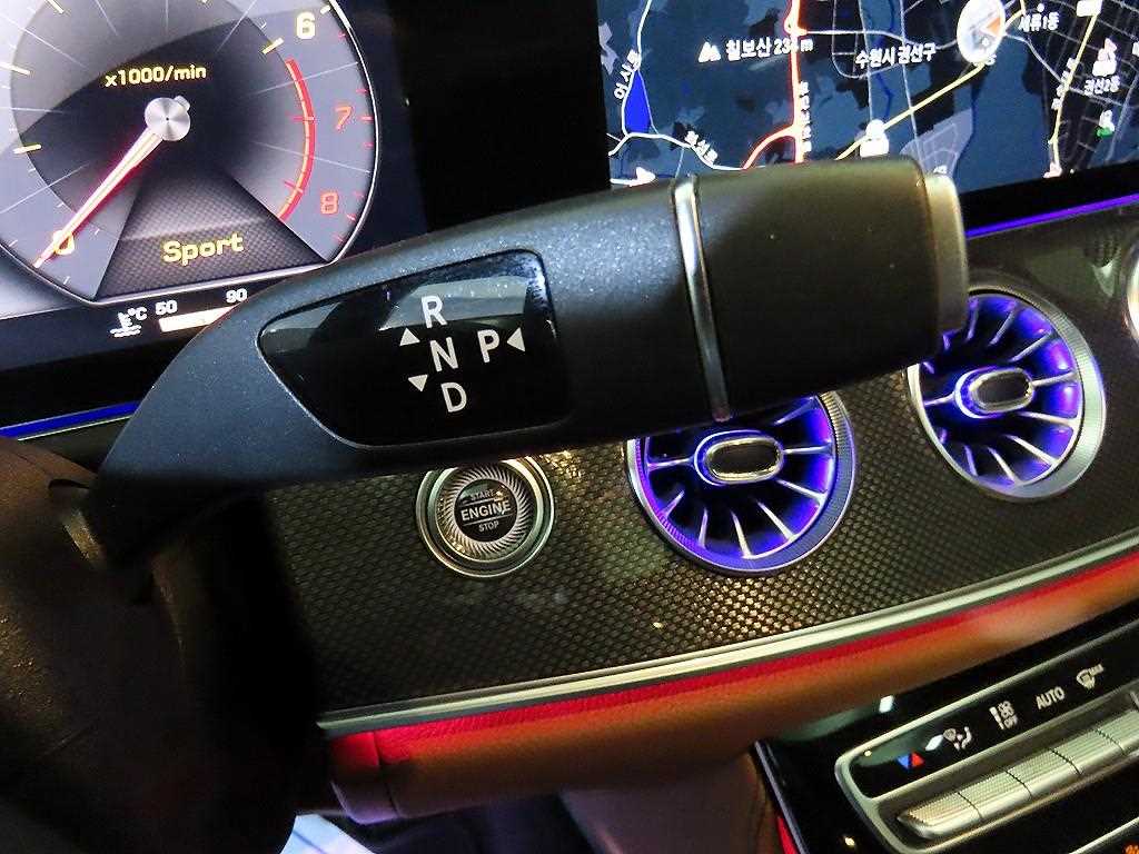 Mercedes Benz E class - Vista 12